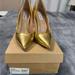 Steve Madden Daisie Gold Metallic Heels